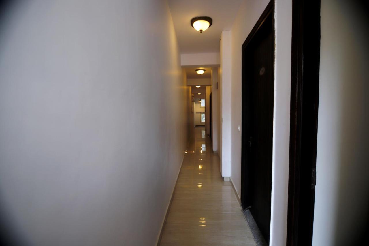 Hôtel Rishikesh Grand Extérieur photo
